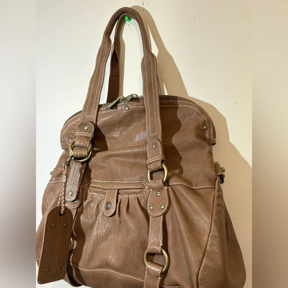 Cynthia Rowley women’s‎ large butter soft leather handbag tan w/pockets